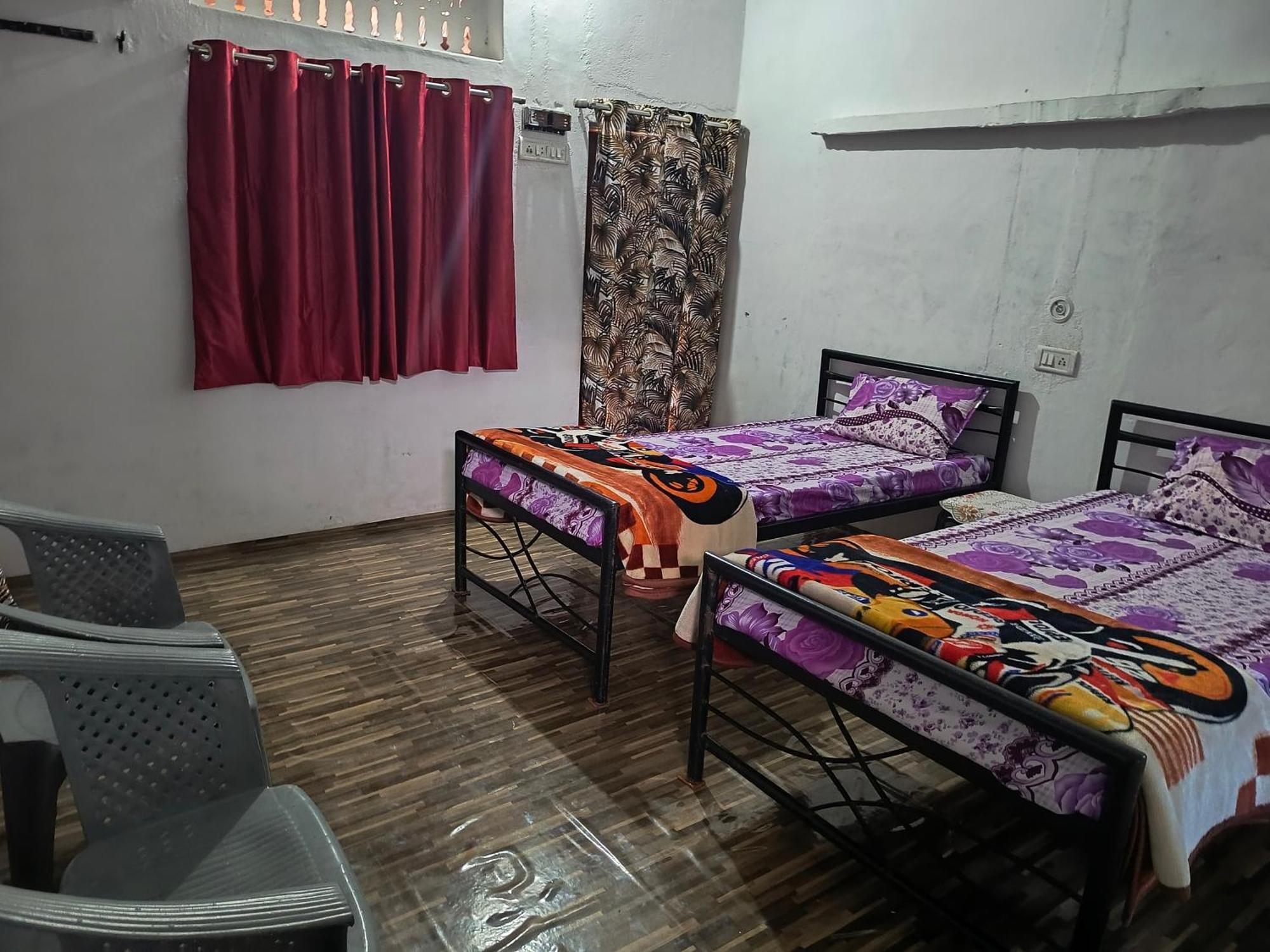 Holiday Home Stay Khadzsuráhó Kültér fotó
