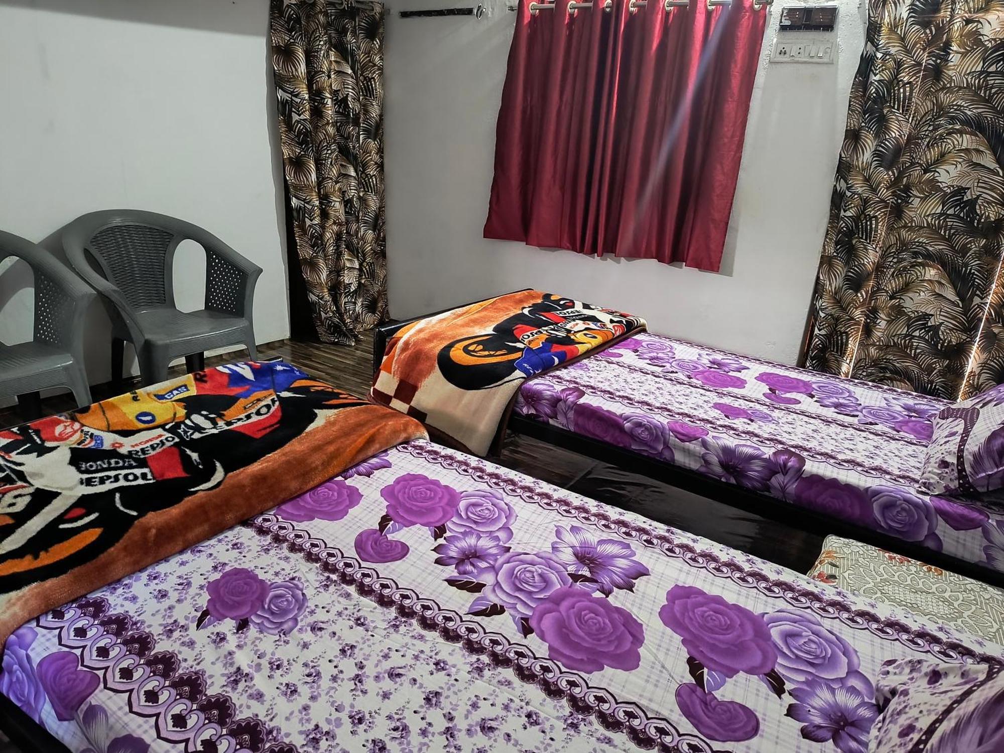 Holiday Home Stay Khadzsuráhó Kültér fotó